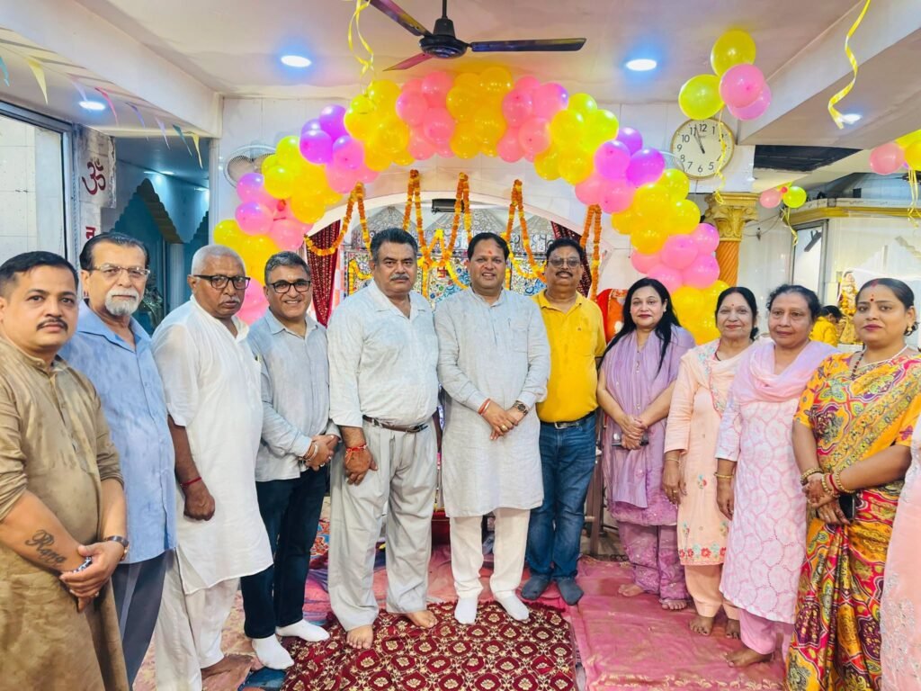 भगवान श्रीकृष्ण के चरणों में नमन कर विकास शर्मा ने श्रद्धालुओं को दी जन्माष्टमी की शुभकामनाएं
